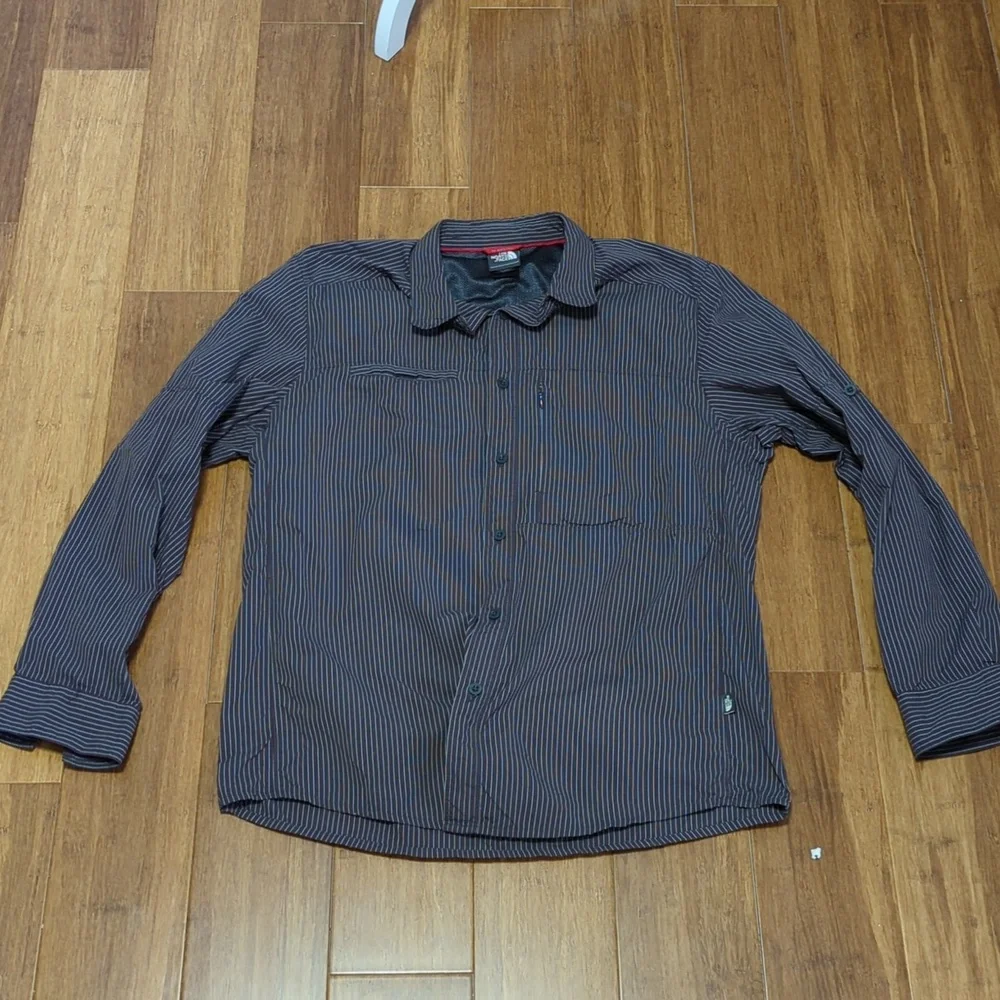 The North Face Long Sleeve Striped Vented Button Down Shirt Size Large